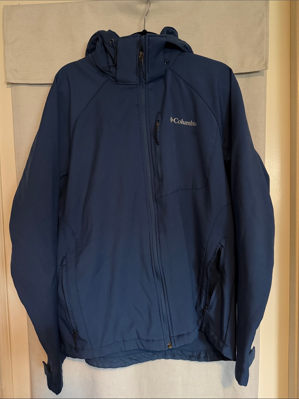 Columbia Hooded Navy Softshell Jacket